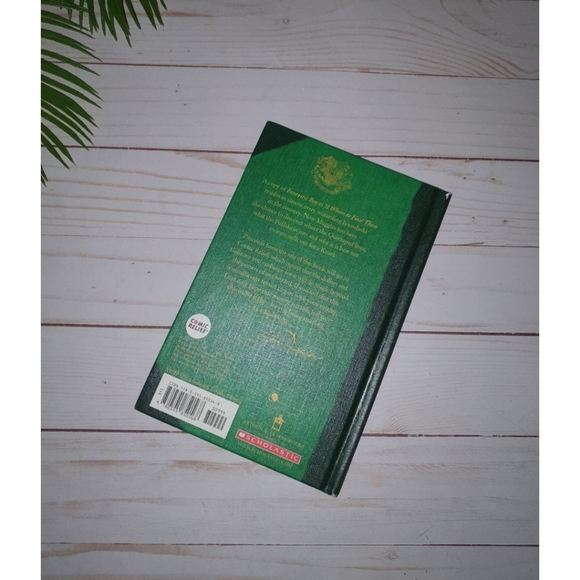 Fantastic Beasts and Where to Find Them, Wizarding World of Harry Potter Book - Picture 5 of 6